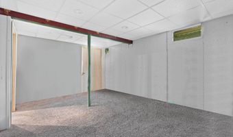 113 County Rd, Bedford, NH 03110