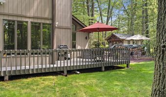 129 Woodbury, Blakeslee, PA 18610