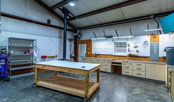 12188 Bedrock Ln, Bentonville, AR 72712