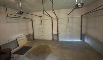 8 Linden St, Bristol, RI 02809