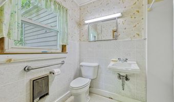 25 A Unity Rd, Albion, ME 04910