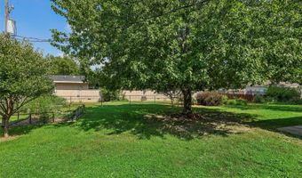 416 N 11th Street Pl, Adel, IA 50003
