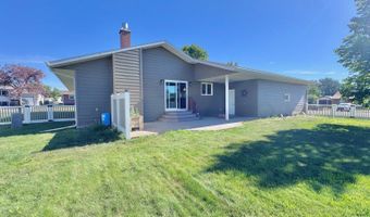 209 10th Ave NW, Bowman, ND 58623