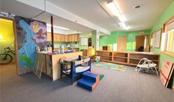 2328 N Hillcrest Pkwy, Altoona, WI 54720