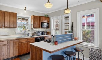 1732 Jackson Ave, Ann Arbor, MI 48103