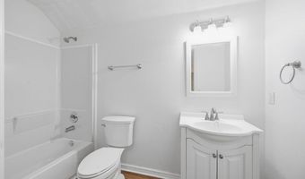 2201 SW Juniper Ave, Bentonville, AR 72713