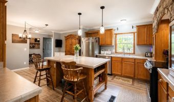 12412 Hood Rd, Bauxite, AR 72011