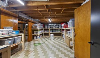 325 W GREENFIELD Ave, Algoma, WI 54201