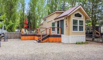10 P St, Cascade, ID 83611