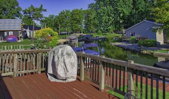 260 Lane 103 Crooked Lk, Angola, IN 46703