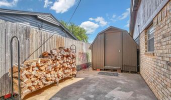 605 Comanche Trl, Altus, OK 73521