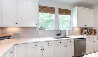 2254 Electric Ln, Charlotte, NC 28205
