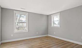88 Burton St, Bristol, RI 02809