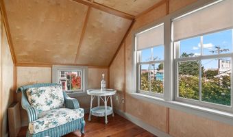 204 HOLLYWOOD St, Bethany Beach, DE 19930