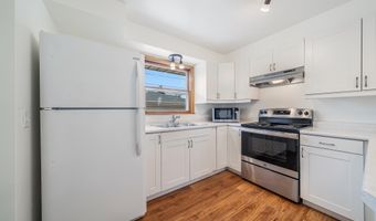 1500 E LINDBERGH St, Appleton, WI 54911