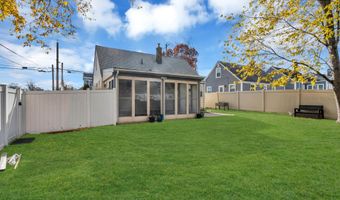 20 Burnet St, Avenel, NJ 07001