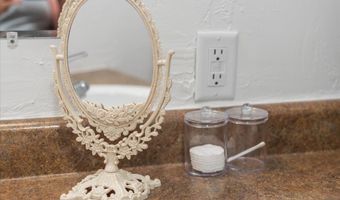 7870 25th Pl, Bell, FL 32619