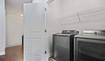 1097 Township Sq, Alpharetta, GA 30022