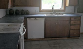 907 Black Hills Ave, Alliance, NE 69301