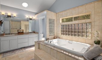 1694 Old Siskiyou Hwy, Ashland, OR 97520