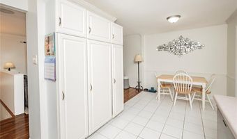 366 Sorrento Dr, Ballwin, MO 63021