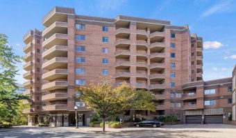 1050 N STUART St 611, Arlington, VA 22201