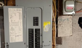 572 W Main St, Adena, OH 43901