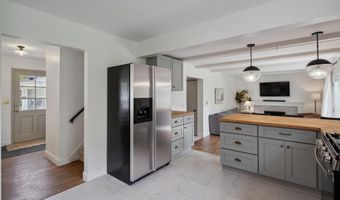 715 Marbury Dr SE, Ada, MI 49301