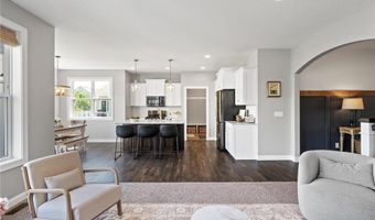6644 Lamplight Dr, Albertville, MN 55301