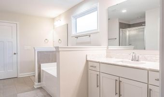 101 Bluegrass Ct, Aberdeen, NC 28315