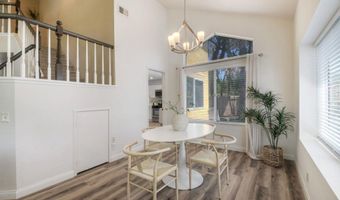 2116 Wedgewood Dr, Oceanside, CA 92056