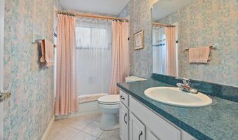 1121 LINKSIDE Ct E, Atlantic Beach, FL 32233