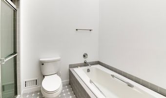 28 Pepperidge Ln, Amagansett, NY 11930