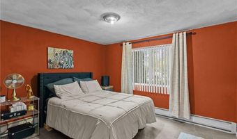 4 Clarke St, Warwick, RI 02886