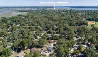 2101 Wilson Dr, Beaufort, SC 29902