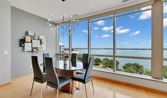 350 S Hamilton St 901, Madison, WI 53703
