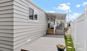 7226 San Bartolo St 204, Carlsbad, CA 92011