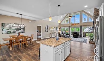 16 Enchanted Oak Ln, Alexander, NC 28701