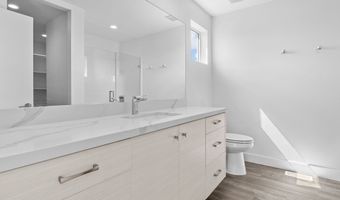 1046 W ALBION Mdw, Bluffdale, UT 84065