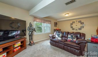 46 Foxberry Dr, Arden, NC 28704
