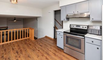 1101 SE Innsbruck Dr, Ankeny, IA 50021