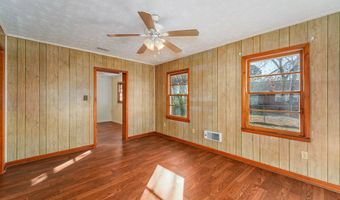 102 Lucerne, Baxley, GA 31513