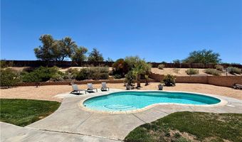 13572 Kurena Rd, Apple Valley, CA 92308