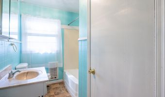 307 W College St, Athens, TN 37303