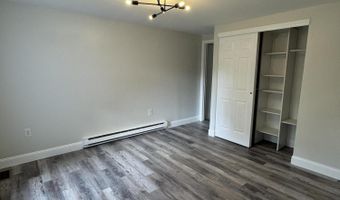 1 Maplewood Ct, Barnegat, NJ 08005