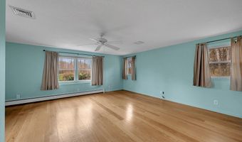 23 Loeffler Rd, Bloomfield, CT 06002