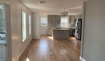 88 Reed St, Warwick, RI 02886