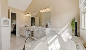 5010 Northfield Dr, Adams Twp., PA 15044