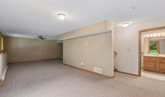 16528 Ward Lake Dr NW, Andover, MN 55304