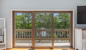 11 Noto Dr, North Providence, RI 02904